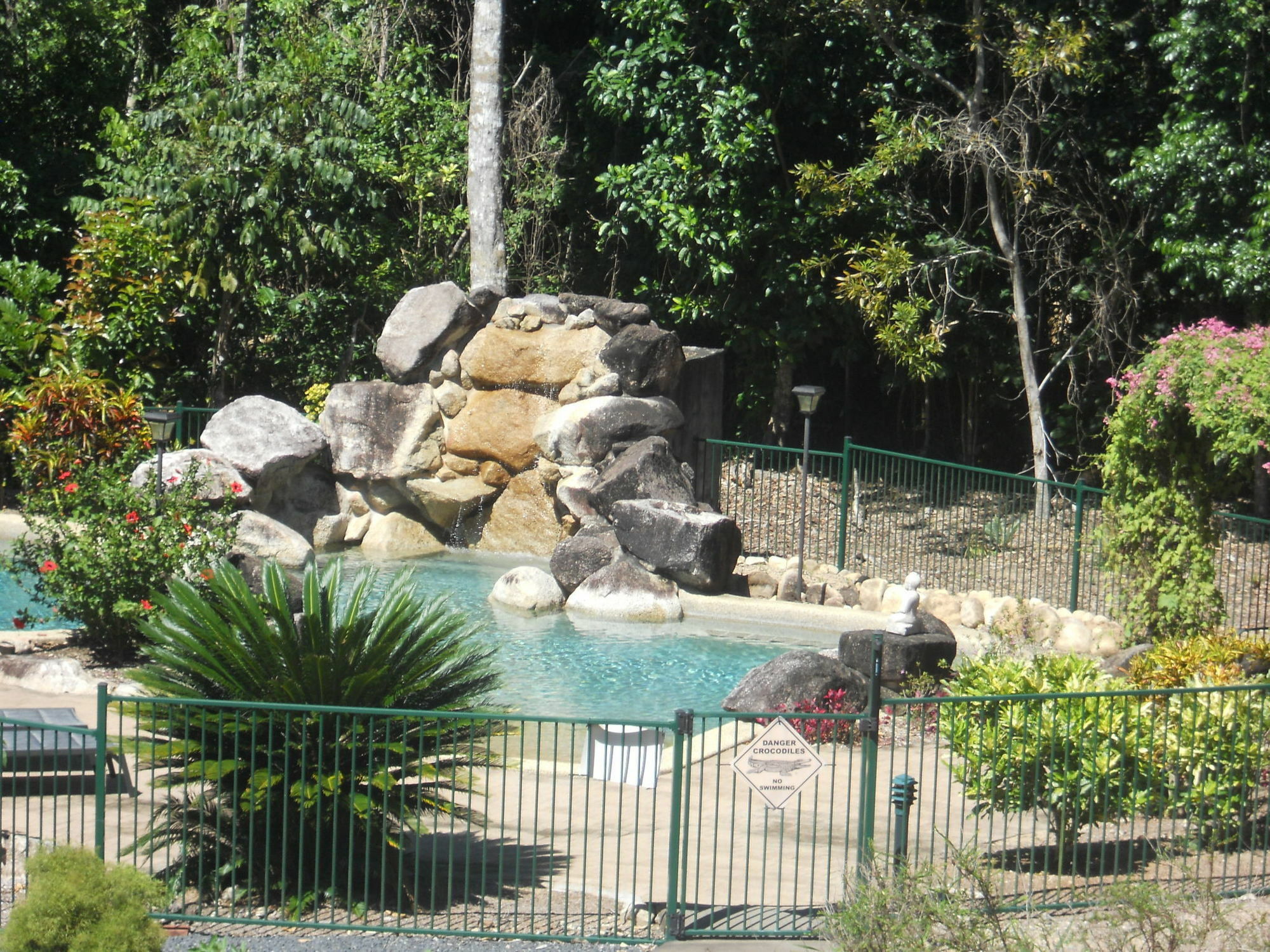 Licuala Lodge Mission Beach Exterior photo